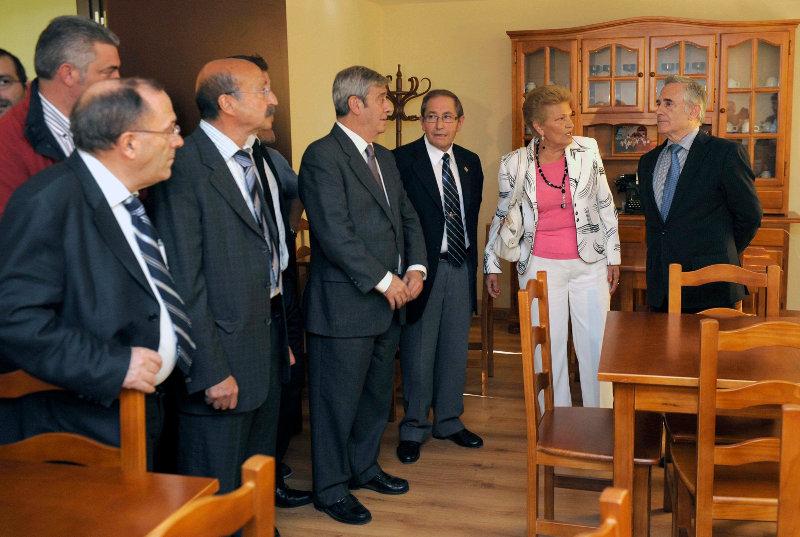 Inauguración de la nueva iluminación y un edificio de usos múltiples